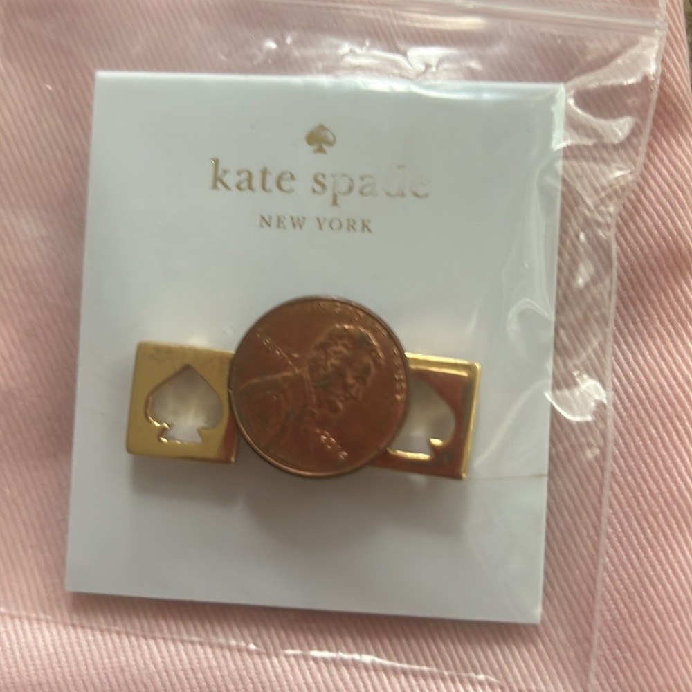 KATE SPADE Golden Hole Punch Spade Signature Stud Earrings - Picture 6 of 6